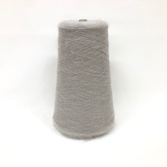 もったいない糸:1061/キッドモヘア55％ 　約300g(約3900m）