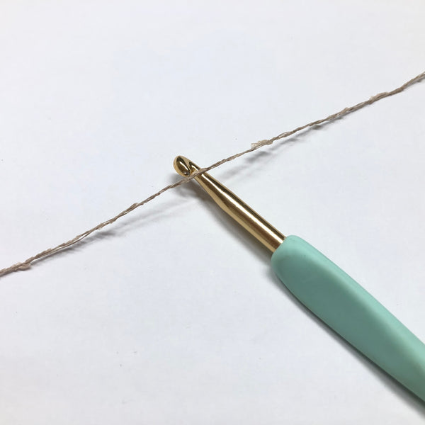 もったいない糸:1012　   綿和紙ポリエステルカベ 　約270g(2052m）