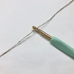 もったいない糸:1093/ラメ入り ウールシルクネップ　約300g(約1890m）