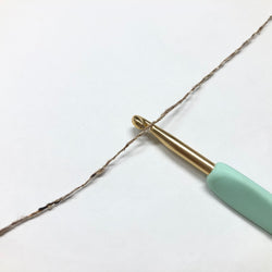 もったいない糸:1094/ラメ入り ウールシルクネップ　約300g(約1890m）