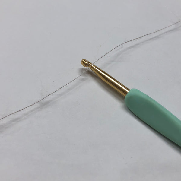 もったいない糸:1061/キッドモヘア55％ 　約300g(約3900m）