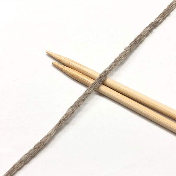 もったいない糸:1038　 チャイニーズラクーン混リリヤン　約230g(368m）