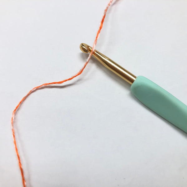 もったいない糸:1009　   アクリルスラブ 　約300g(1800m）