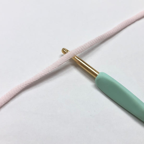 もったいない糸:1019-2　   コットンナイロンリリー 　約240g(288m）