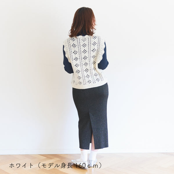 sawada itto：サワダイット-moo-お花模様の透かし編みベスト