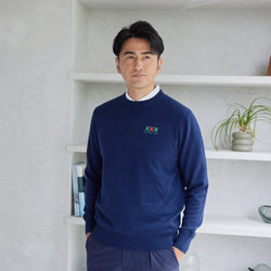PERFECT TAN｜《SALE》カシミヤクルーネック刺繍プルオーバー〈MENS〉