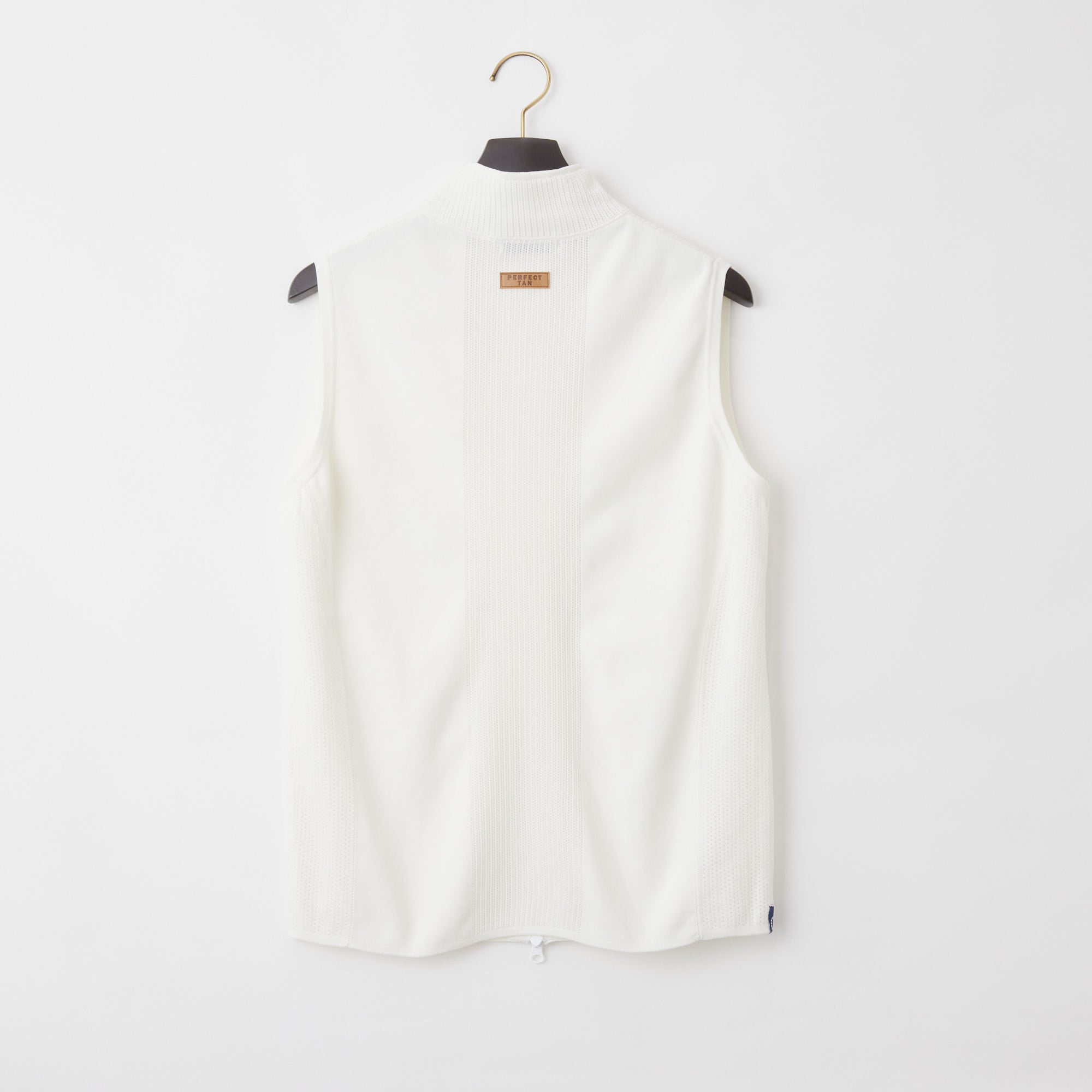 PERFECT TAN｜《SALE》テックジップアップ ニットベスト〈MENS〉