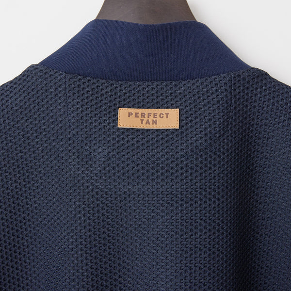 PERFECT TAN｜《SALE》モックネック衿ロゴプルオーバー〈MENS〉