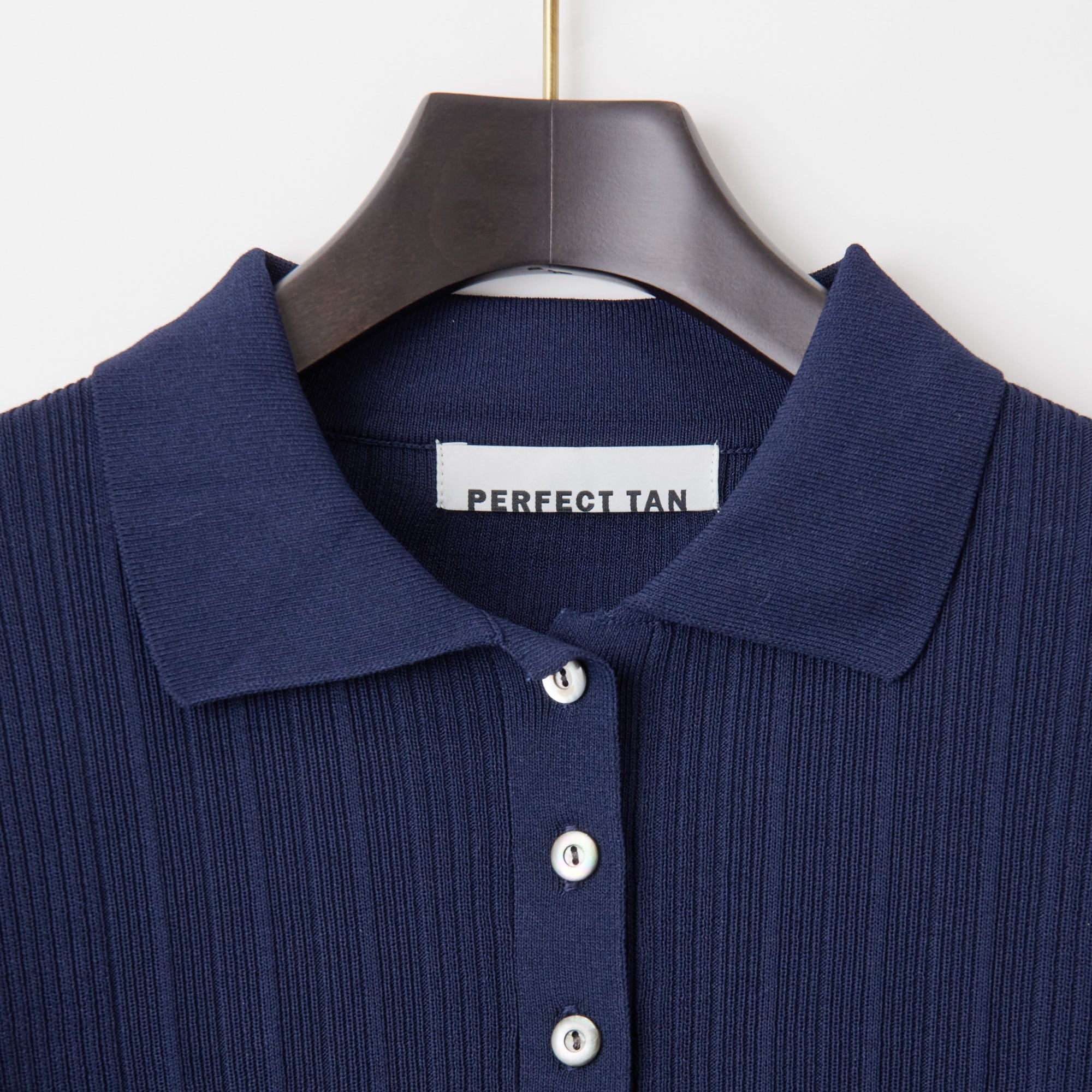 PERFECT TAN｜《SALE》ランダムリブポロ衿プルオーバー〈WOMENS〉